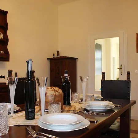 Villa La Casa Bianca *