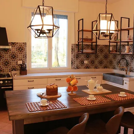 La Casa Bianca Villa Podere Pian Mucini